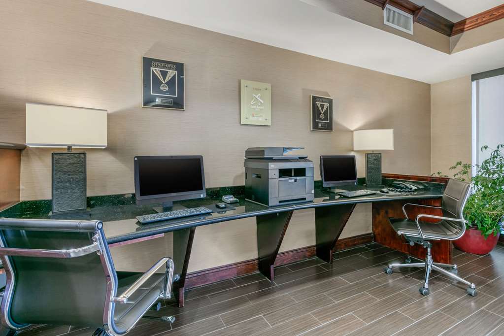Comfort Suites Forrest City - photo 35