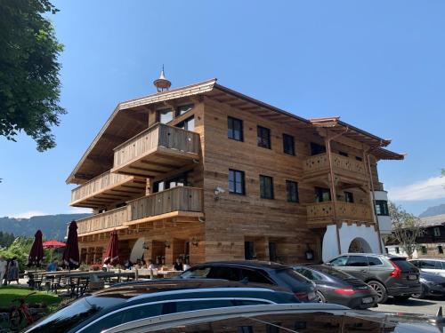 Das Kitz Chalet Steuerberg Kitzbühel — 5-Star Luxury Hotel in Kitzbuehel, Austria