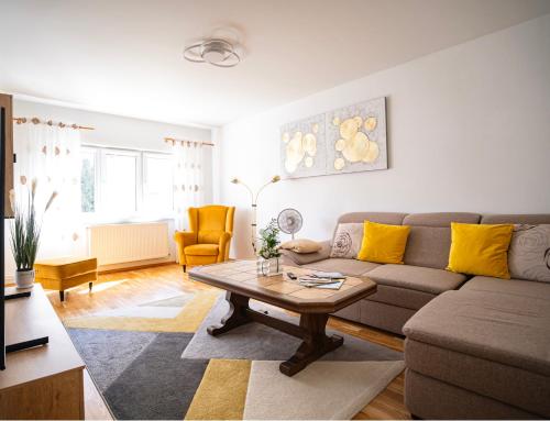 Apartament Flora — 4-Star Luxury Hotel in Odorheiu Secuiesc, Romania