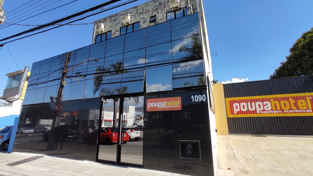 Poupa Hotel Unidade Faria Lima in Taubate, Brasil