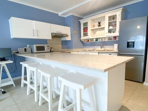 Beach Stays Apartment