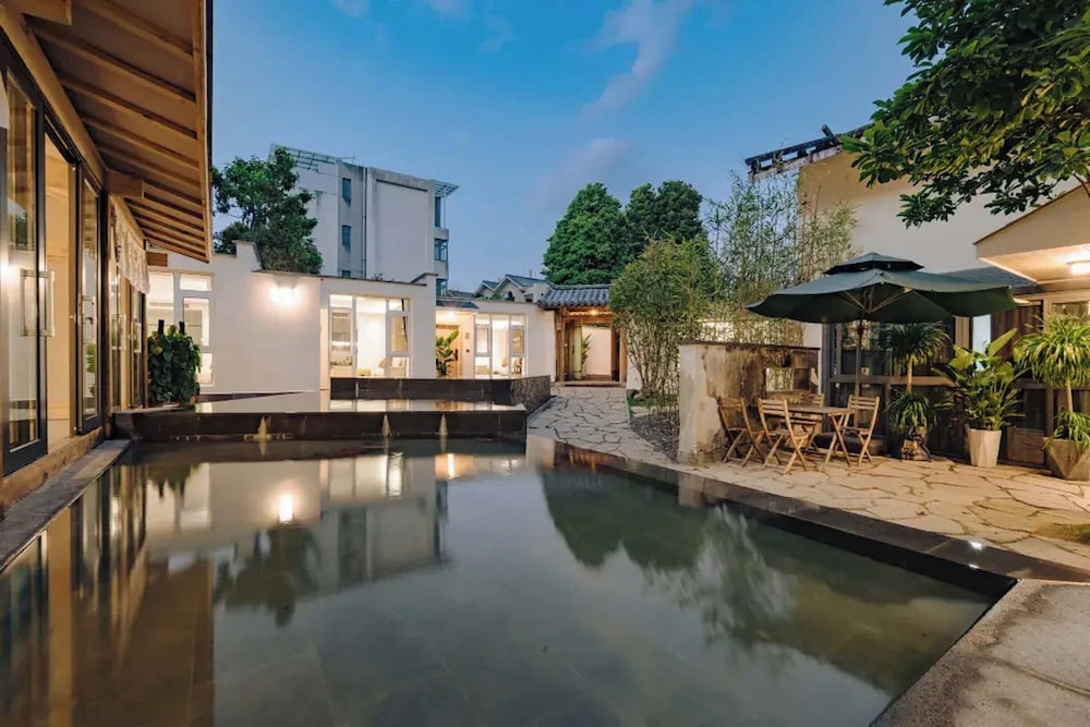 Tengchong Hot Spring Family Resort in Baoshan, People's Republic of China