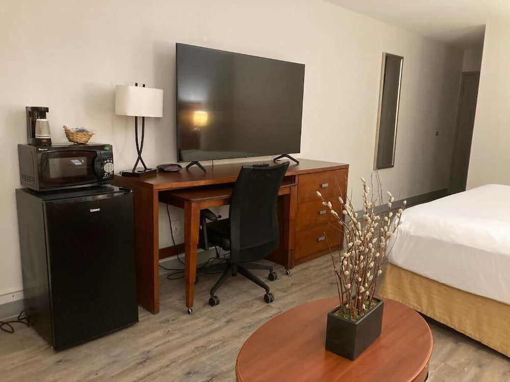 The Hotel Orange - photo 15