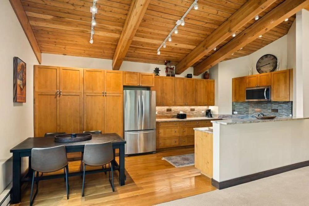 Snowmass Village by Gondola Resorts - photo 28