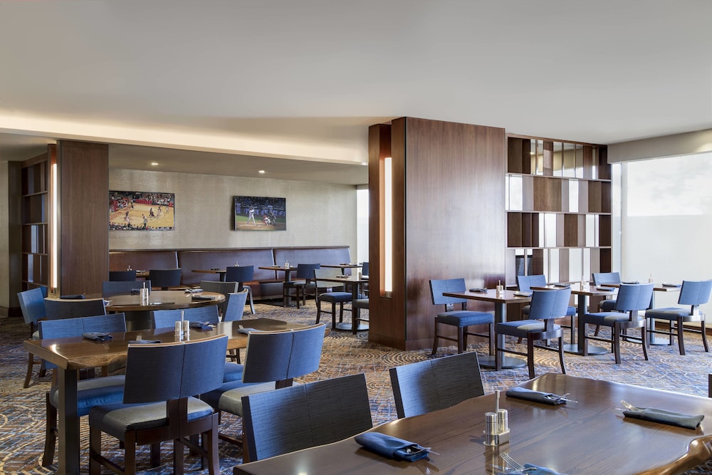 Houston Airport Marriott at George Bush Intercontinental - photo 18