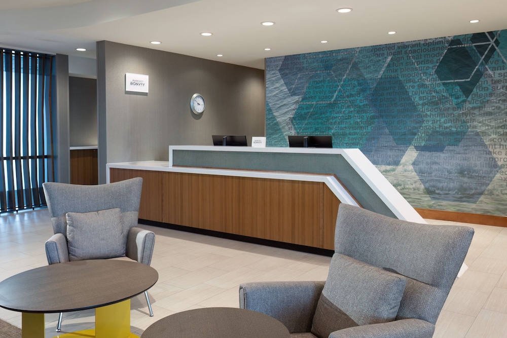 SpringHill Suites by Marriott Pleasanton - photo 28