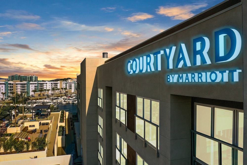 Courtyard by Marriott Marina del Rey - photo 37