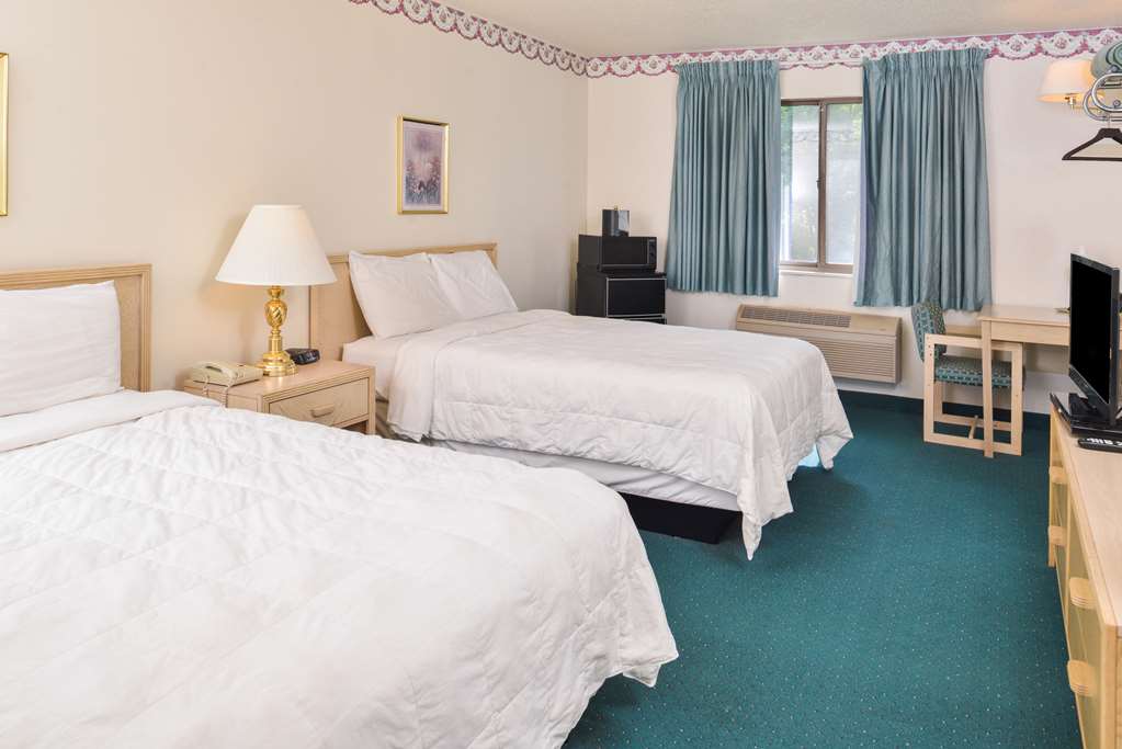 Americas Best Value Inn & Suites Bluffton - photo 16