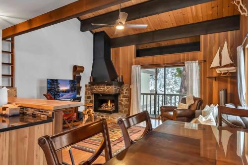3BD Three Minutes from King Beach — 4-Star Luxury Hotel in Kings Beach, United States