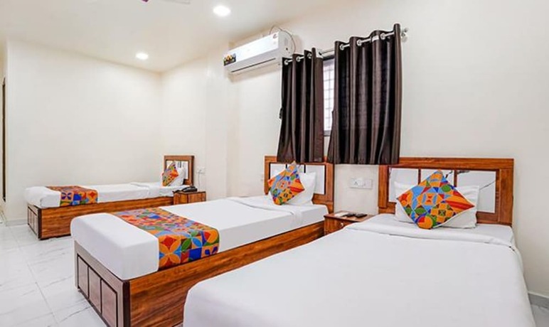 Fabexpress Chaitanya Inn — Pune — photo 5