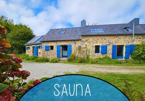 Ti vaen I Maison traditionnelle bretonne & Sauna — 4-Star Luxury Hotel in Lanveoc, France