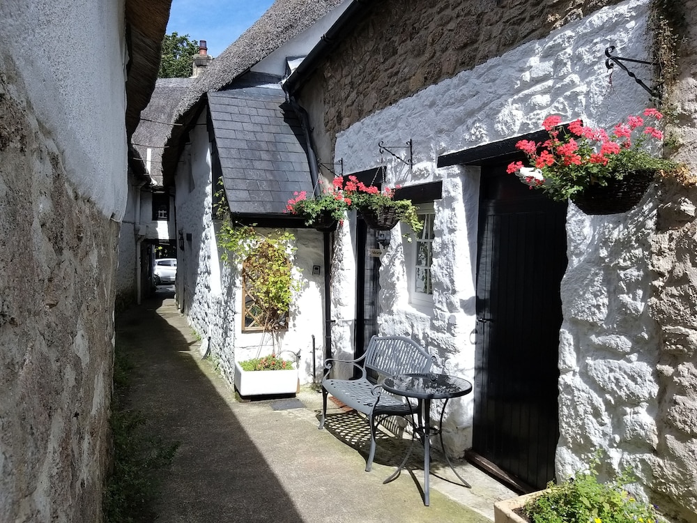 Fox Hat Cottage — 4-Star Luxury Hotel in Chagford, United Kingdom