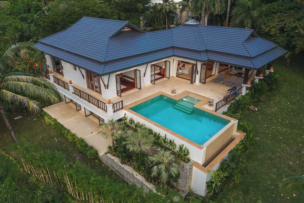 Sunrise Ocean Villa 20 — 4-Star Luxury Hotel in Phuket, Thailand