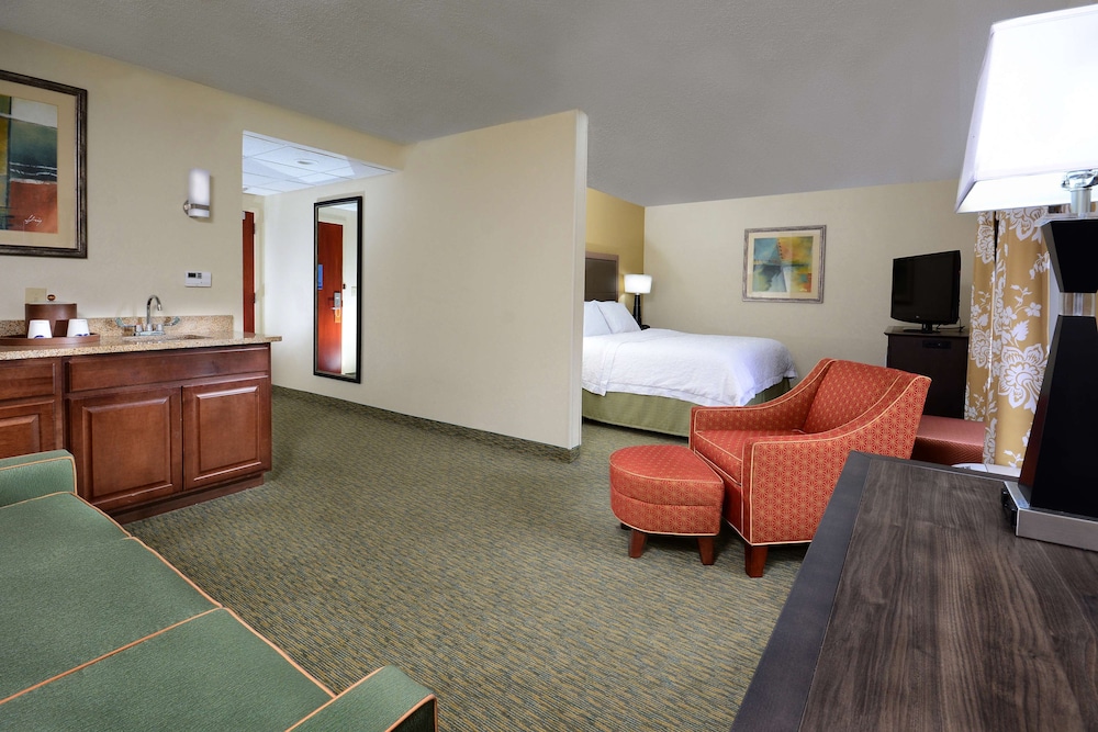 Hampton Inn Raleigh Town Of Wake Forest - photo 13