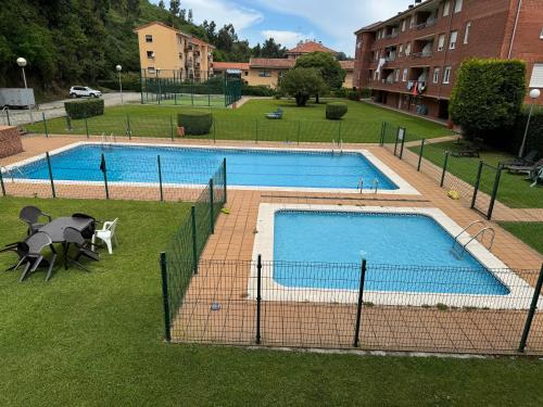 2 Minutos de la Playa Con Piscina Y Garaje in Suances, Spain
