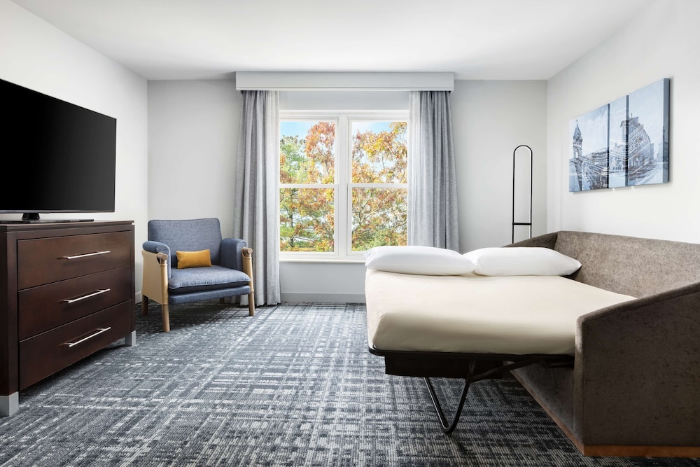 Homewood Suites by Hilton Manchester Airport - photo 25
