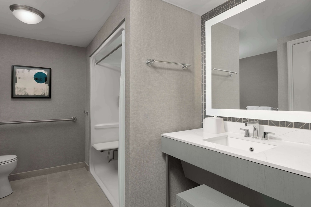 Homewood Suites by Hilton Reading - photo 27