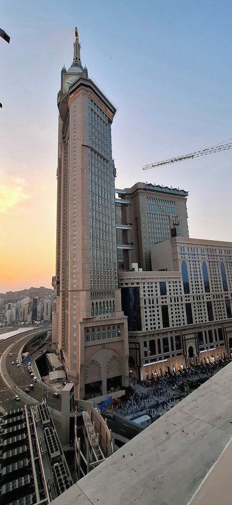 Zahret Alforsan Hotel — Mecca