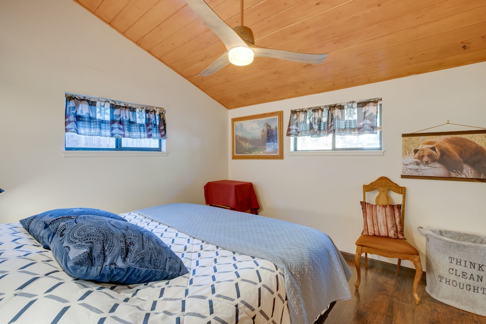 3 Mi to Heavenly Mountain Resort Home with Deck - photo 2