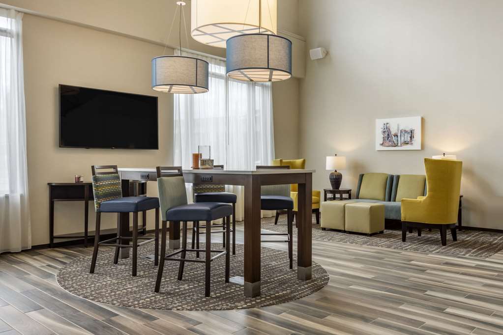 Comfort Inn & Suites Pittsburgh Northshore - photo 6