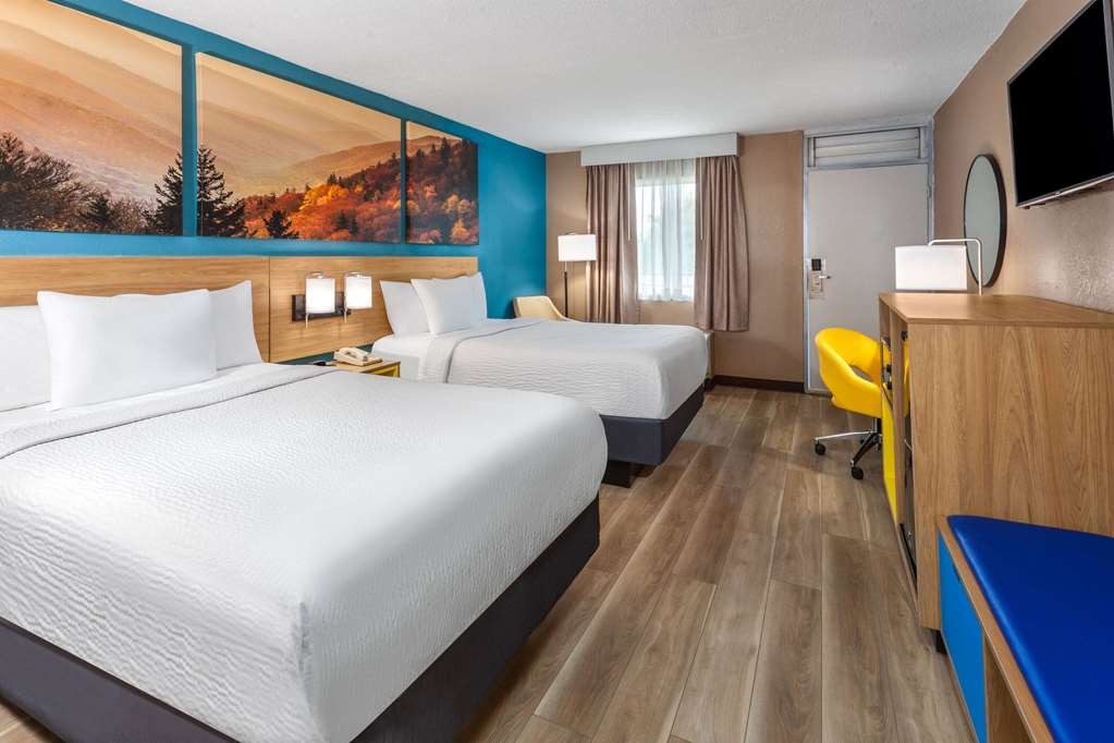 Days Inn by Wyndham Shelby - photo 10