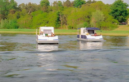 Hausboot Verchen - carbon neutral hotel in Unknown City