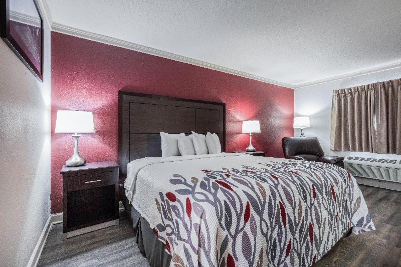 Red Roof Inn Forrest City - photo 18