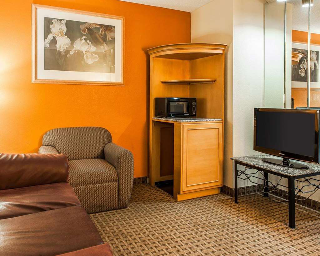 Quality Inn & Suites Shelbyville I 74 - photo 20