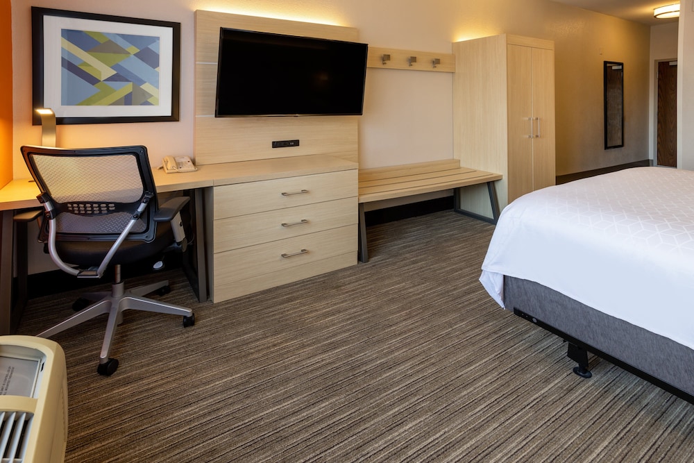 Holiday Inn Express Hotel & Suites Salisbury Delmar by IHG - photo 10