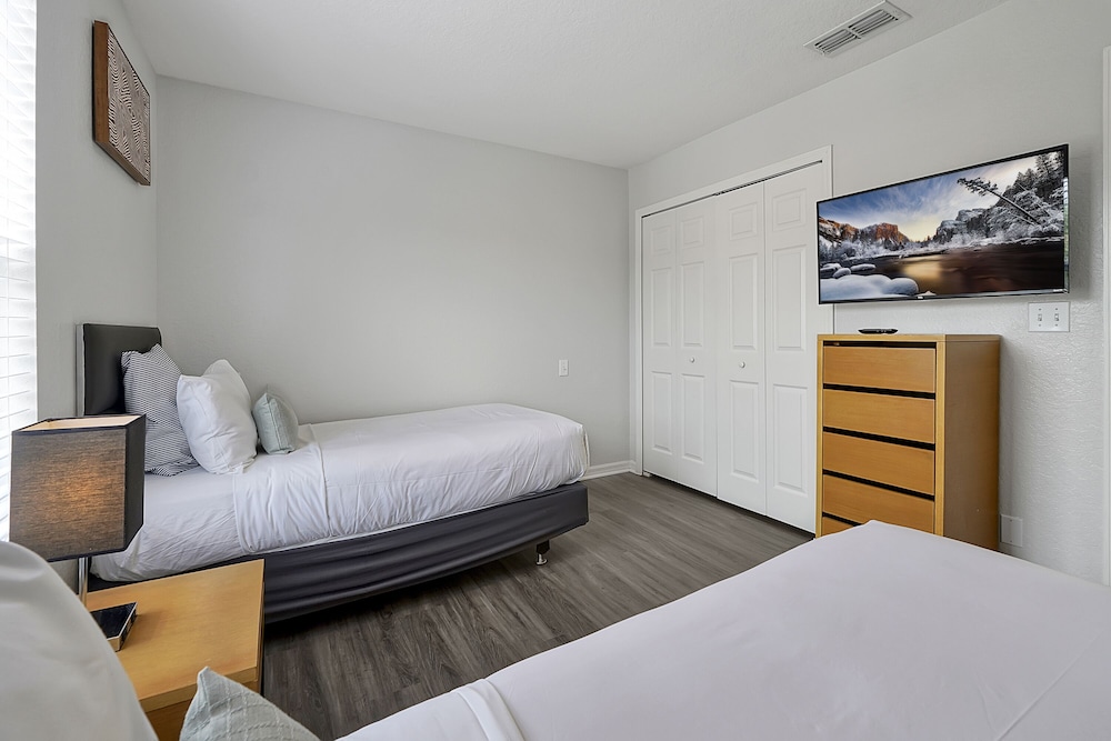 Regal Oaks Resort Vacation Townhomes by IDILIQ - photo 21