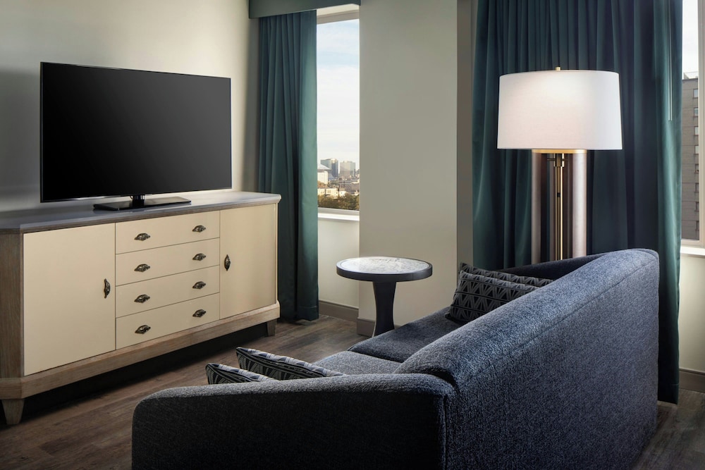Hotel Tonnelle New Orleans A Tribute Portfolio Hotel By Marriott - photo 21