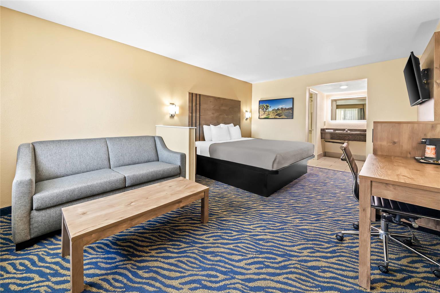Quality Inn & Suites - photo 30