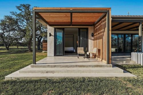Running Deer Lodge A Fredericksburg Escape — 4-Star Luxury Hotel in Fredericksburg, United States