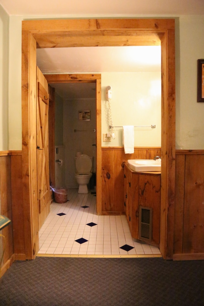 Salt Ash Inn - photo 124