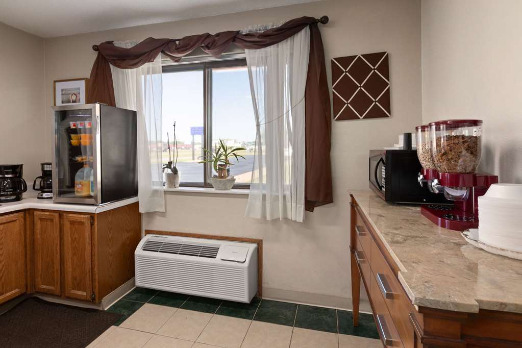 Travelodge by Wyndham Redwood Falls - photo 8
