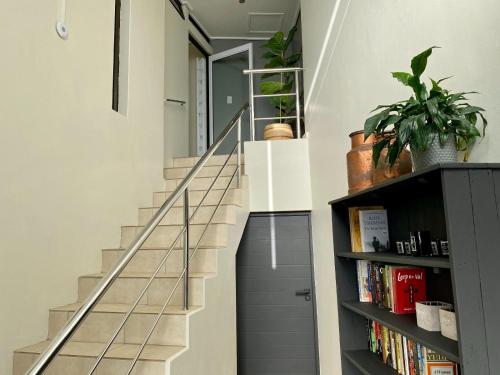 Rose s Place — 4-Star Luxury Hotel in Cape Town, South Africa