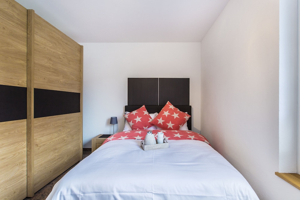 Nest Stampfenbachstrasse — 4-Star Luxury Hotel in Zurich, Switzerland