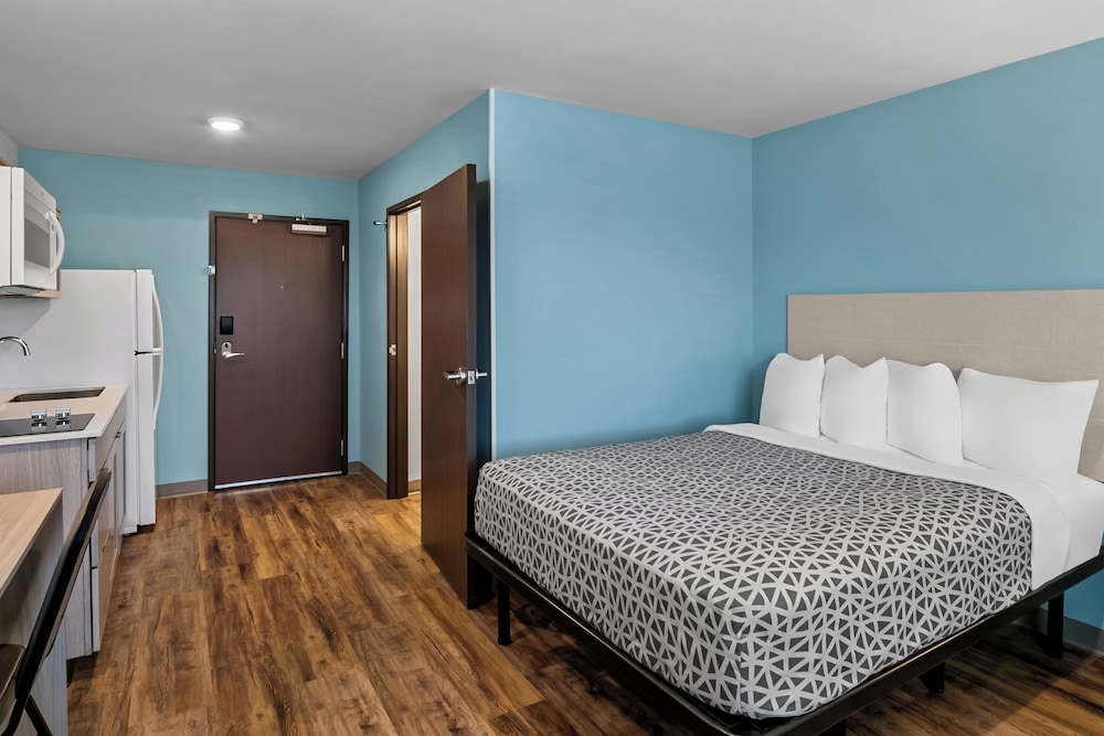 Woodspring Suites Newington Hartford South - photo 16