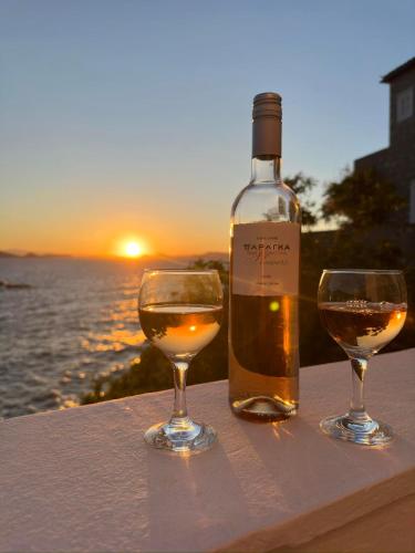 Sunset View — 4-Star Luxury Hotel in Ydra, Greece