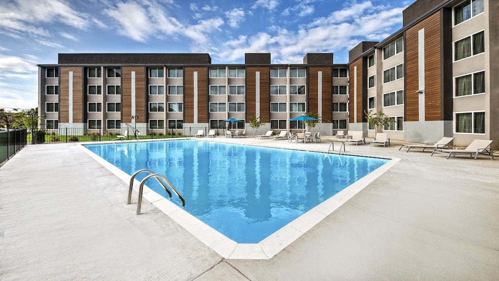 Holiday Inn Express Louisville Airport Expo Center by IHG - photo 11
