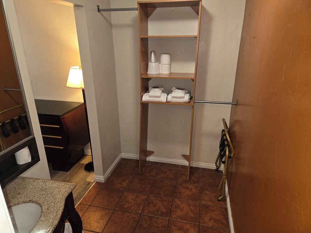 Sage Motel - photo 42