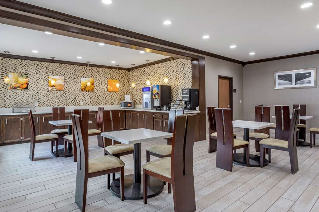 Comfort Inn & Suites North Little Rock JFK Blvd - photo 25