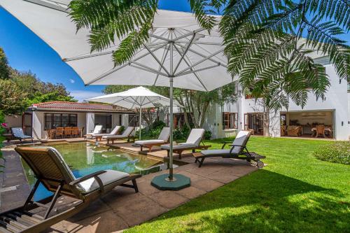 Fynbos House — 4-Star Luxury Hotel in Hermanus, South Africa