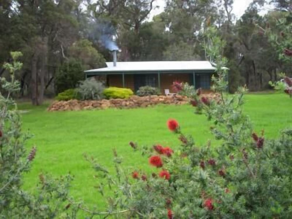 Woody Grange Chalets — 4-Star Luxury Hotel in Albany, Australia