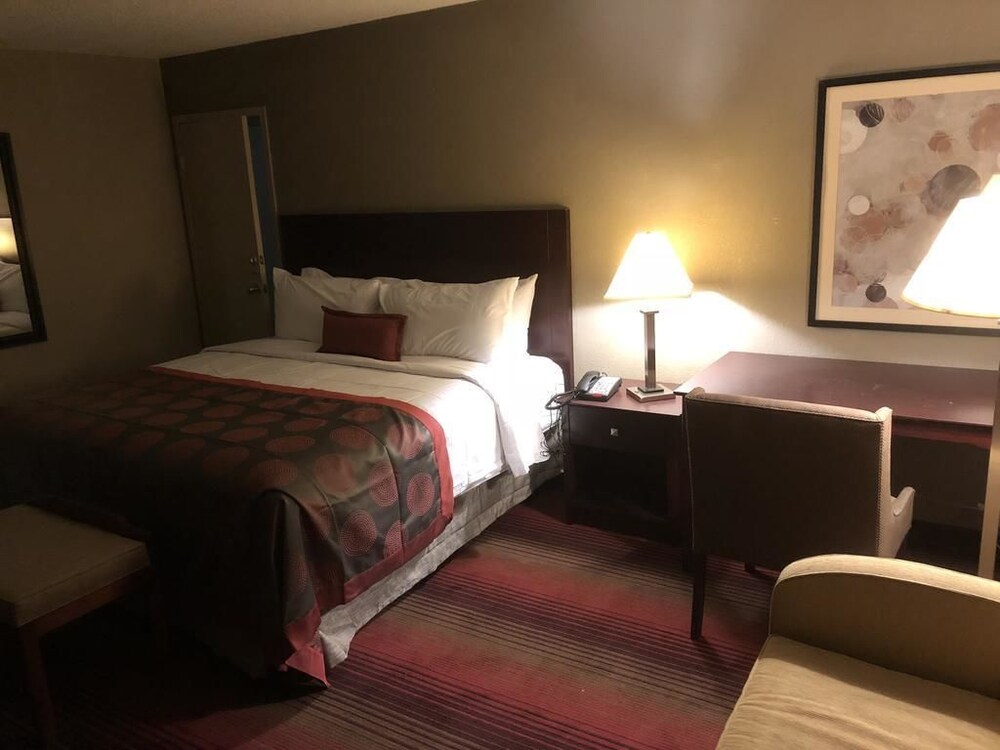 Ramada by Wyndham Michigan City - photo 14