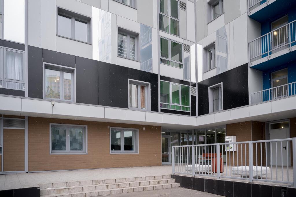 Abri Luxe On Revolution 52b — Perm