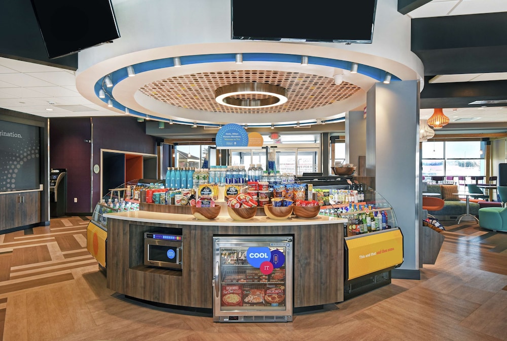 Tru by Hilton Portland Airport Area - photo 30