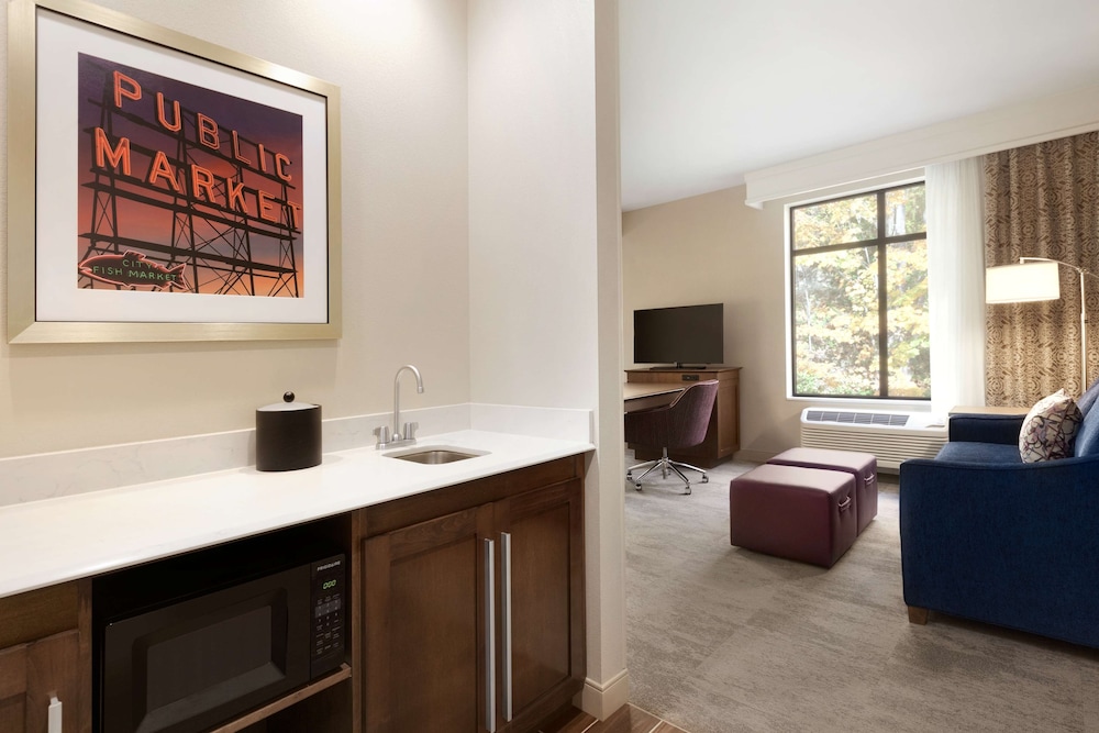 Hampton Inn & Suites Seattle Renton - photo 19