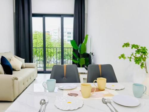The Homey Getaway at Kenny Hill Residence — 5-Star Luxury Hotel in Kuching, Malaysia