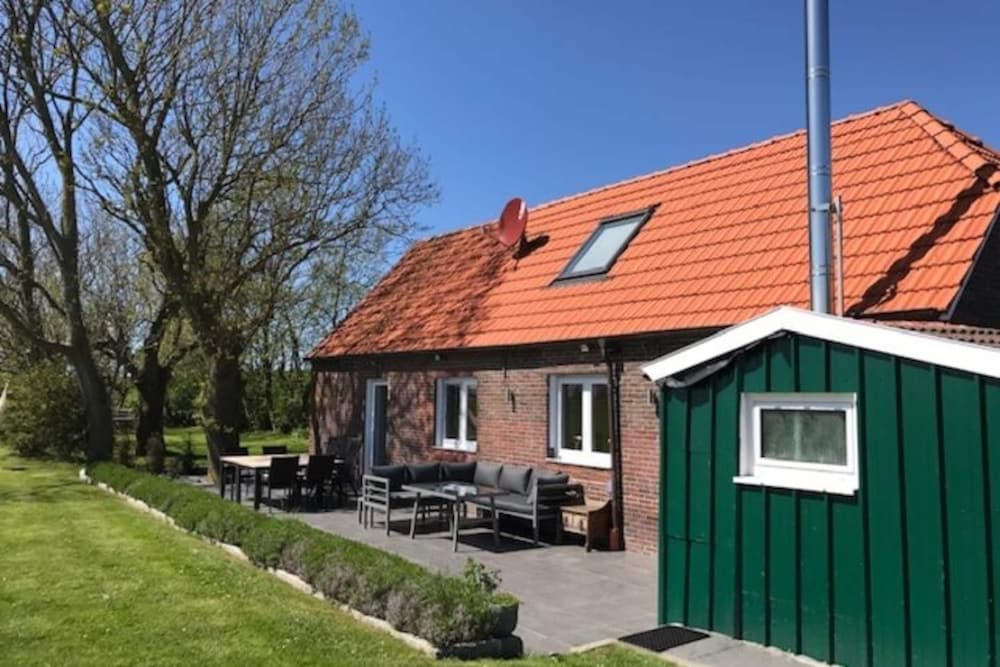 Holiday Home Deichperle Nessmersiel — 4-Star Luxury Hotel in Dornum, Germany
